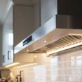 波士顿抽油烟机安装与选购指南：专业解读大波士顿地区厨房排风系统